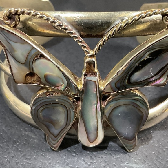 Bueatiful Vintage Butterfly Silver Inlaid with Albolny Cuff Bracelet - Picture 7 of 9